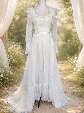 Vintage 70s Lace Prairie Wedding Dress Cottagecore Train S